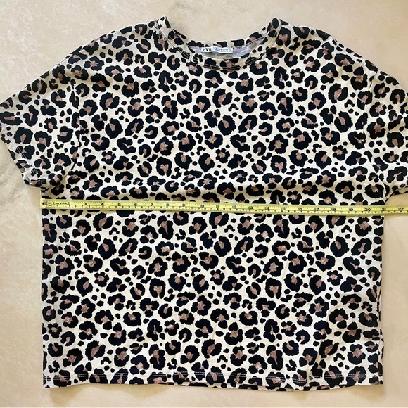Zara Leopard Print T-Shirt | Size M | Chic & Trendy l NWOT - Picture 5 of 5